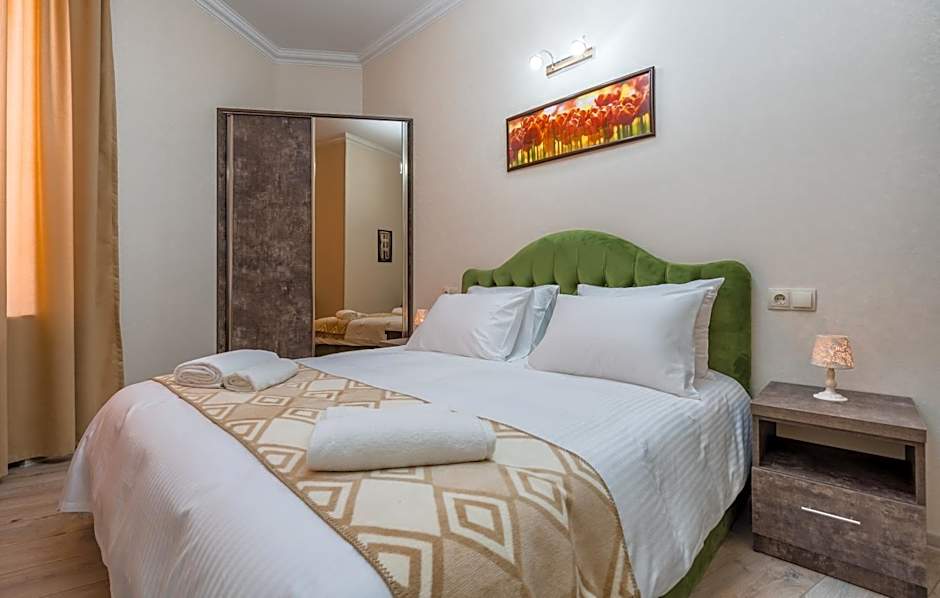 Golden Light Hotel