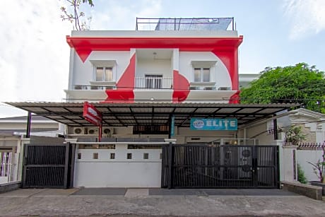 OYO 657 Elite Residence Central Park Mall By TOS