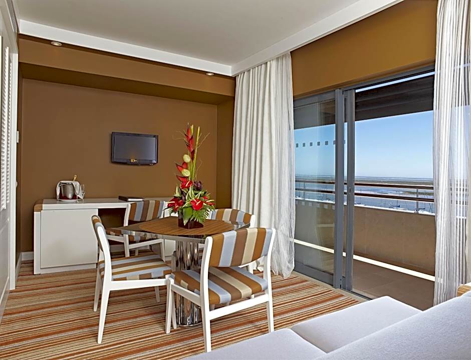 Real Marina Hotel & Spa