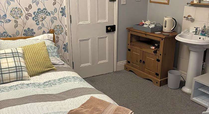 Esklet Guest House