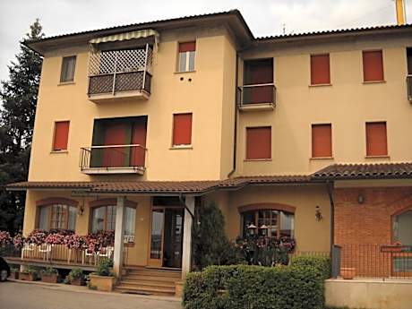 HOTEL SANTOROTTO di FABIO TERROSI