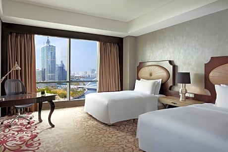 Room, 2 Queen Beds, River View