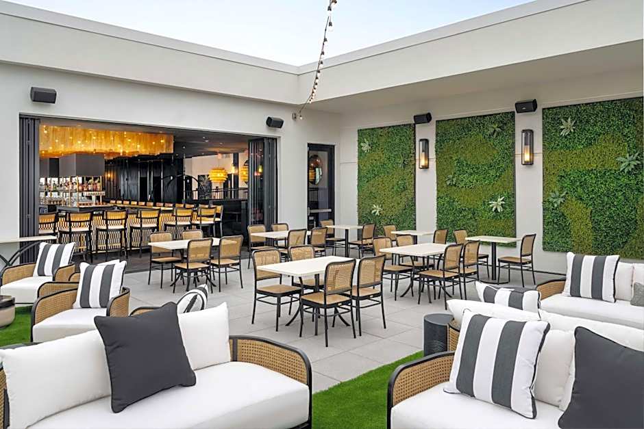 Tempo by Hilton Raleigh Downtown