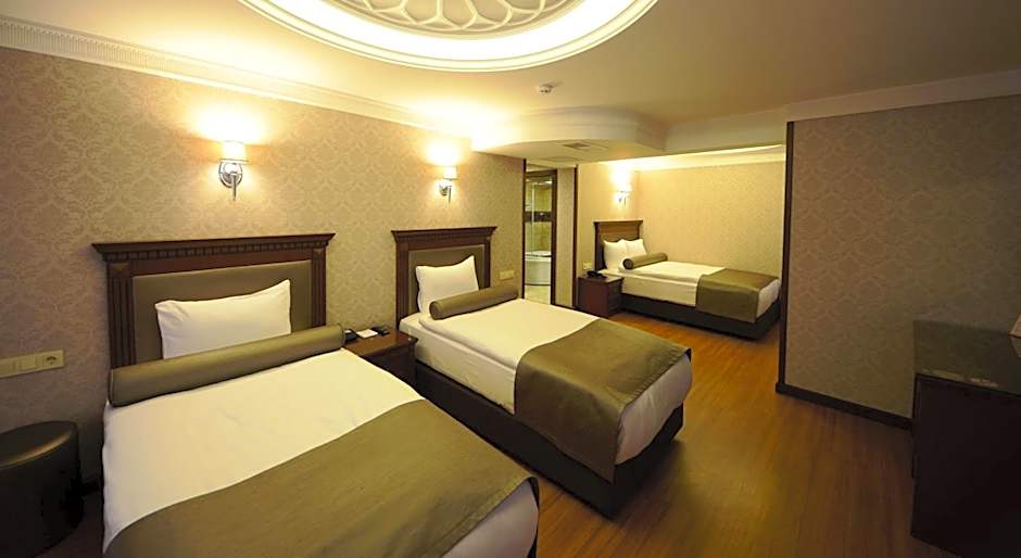 Zdjęcie 1 z 6 — Quadruple Room