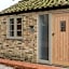 King Deluxe Ensuite with Courtyard View - Hawking