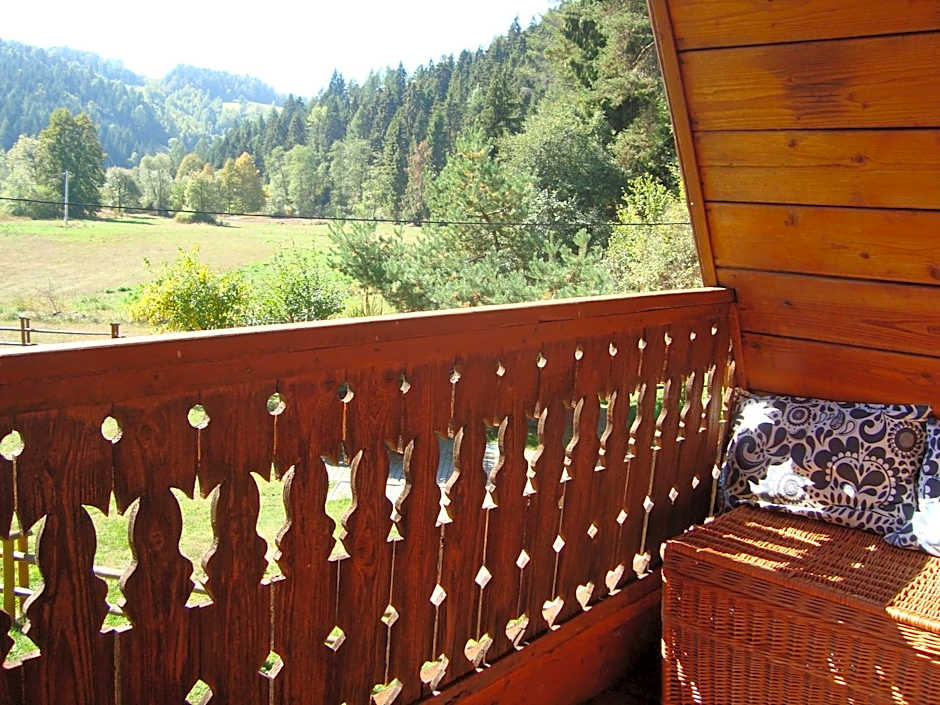 Drewniany Domek BB Nad Rzeką