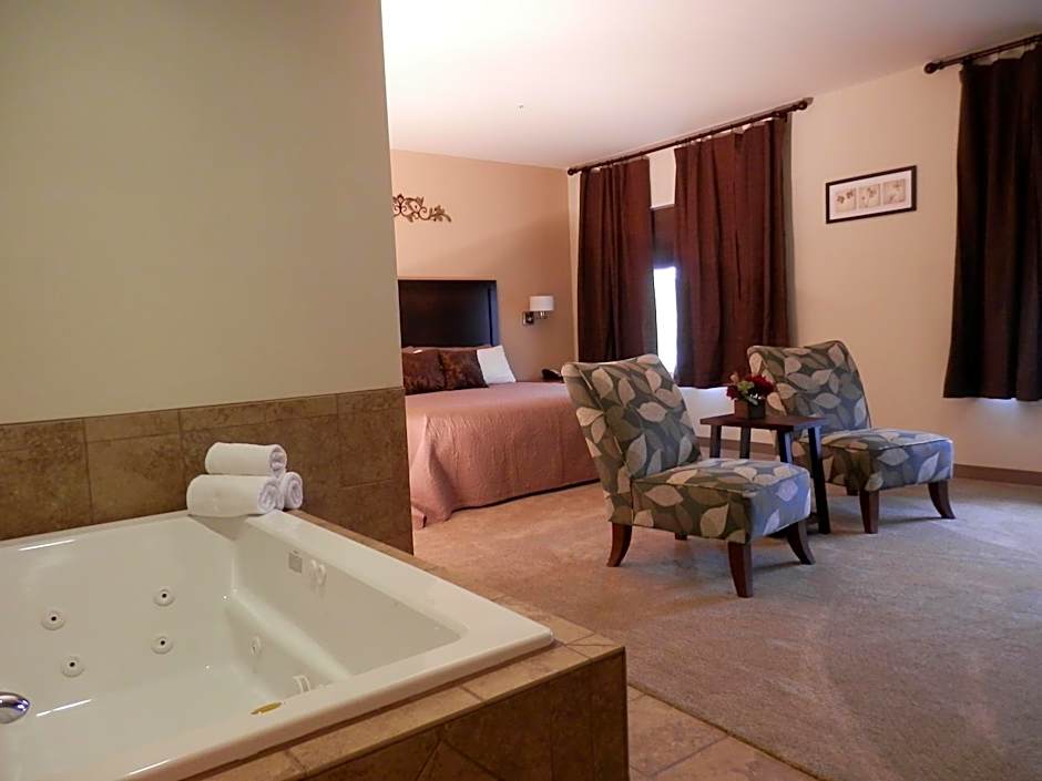 Grand View Inn & Suites