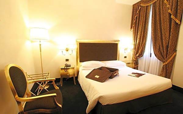 Hotel Al Ponte Dei Sospiri