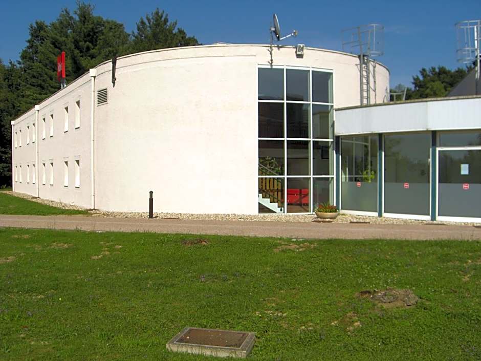 ibis Bourg Jasseron/Teyssonge