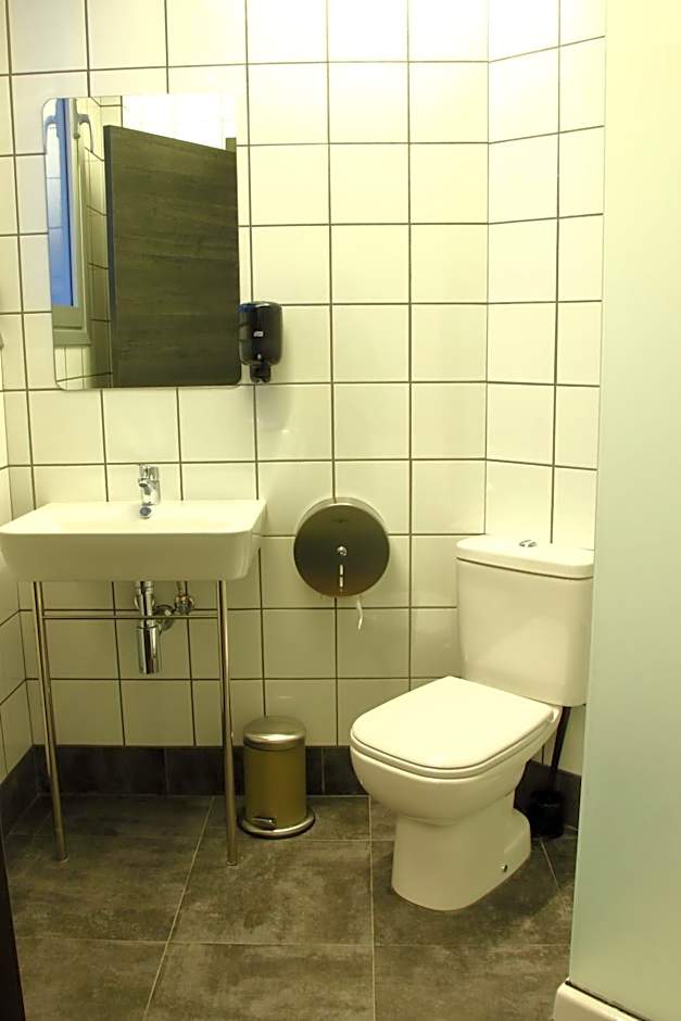Poshtel Bilbao - Premium Hostel