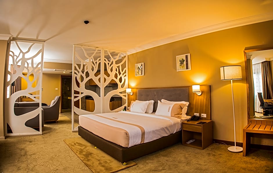 Photo 1 of 4 of Standard Suite