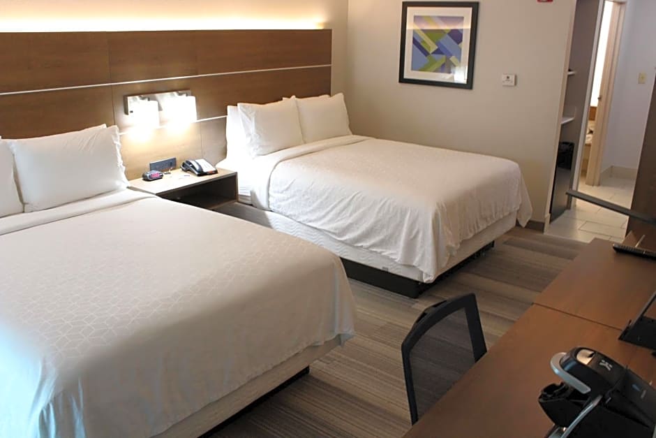 Holiday Inn Express & Suites San Antonio West Sea World Area by IHG