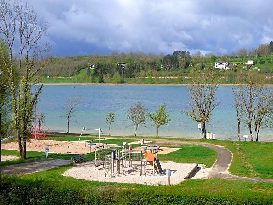 Hotel Restaurant La Chaumiere du Lac
