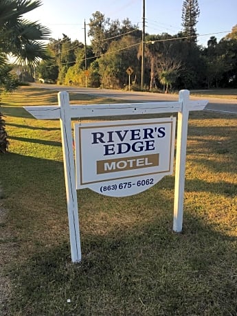 The Rivers Edge Motel