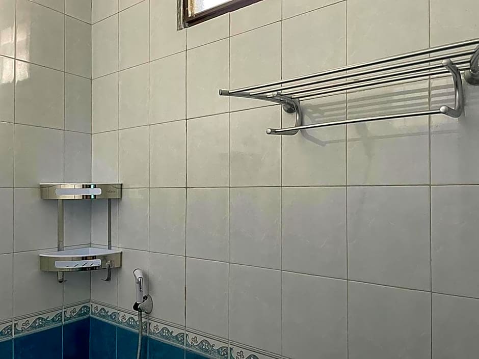 RedDoorz Syariah @ Karang Pilang