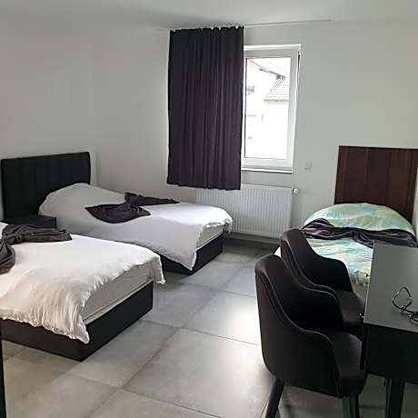 Triple Room with Bathroom