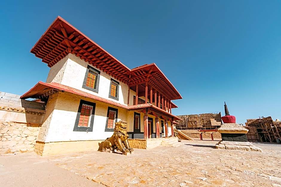 Oscar Hotel by Atlas Studios