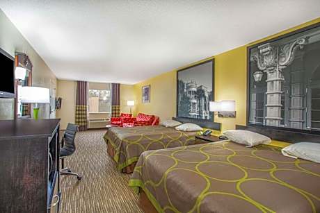 2 Queen Beds Studio Suite Smoking