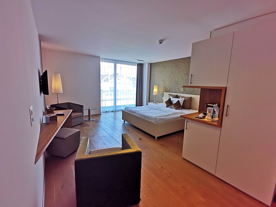 Hotel AVA