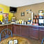 Econo Lodge Inn & Suites