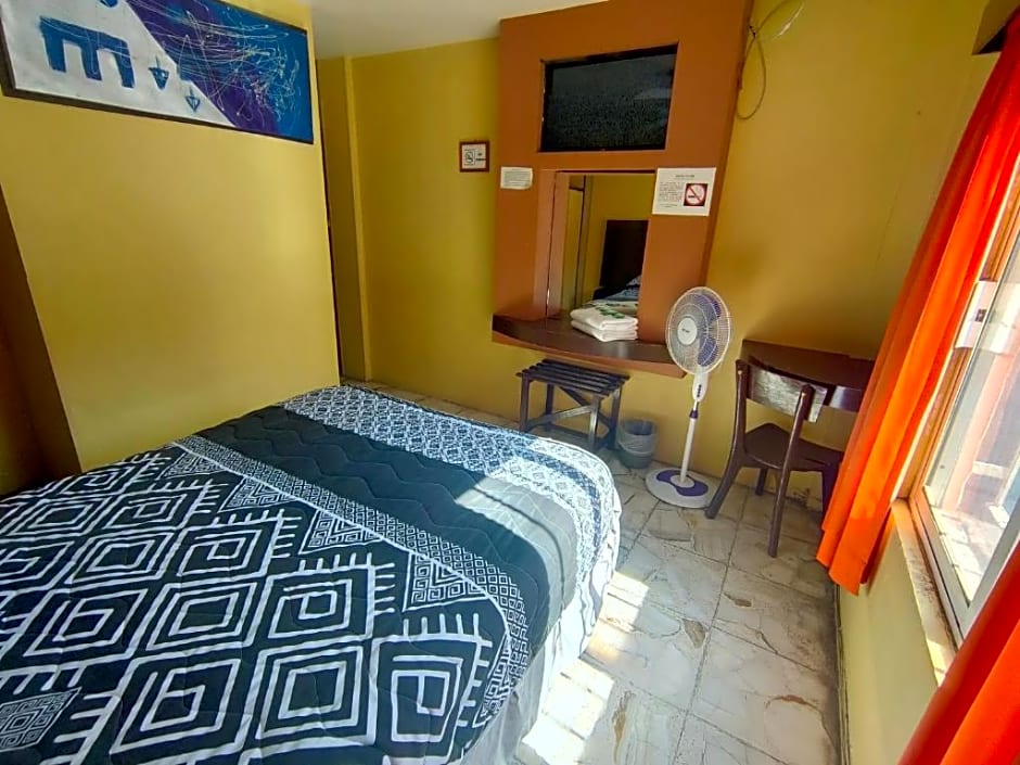 OYO Hotel Colon