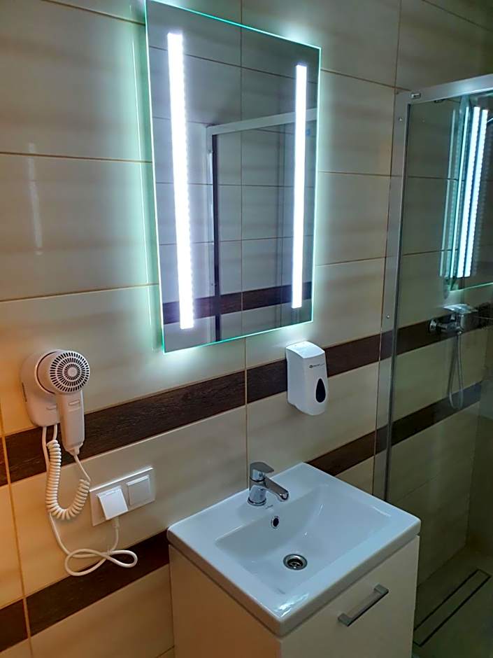 Hostel Mleczna - Metro Zacisze