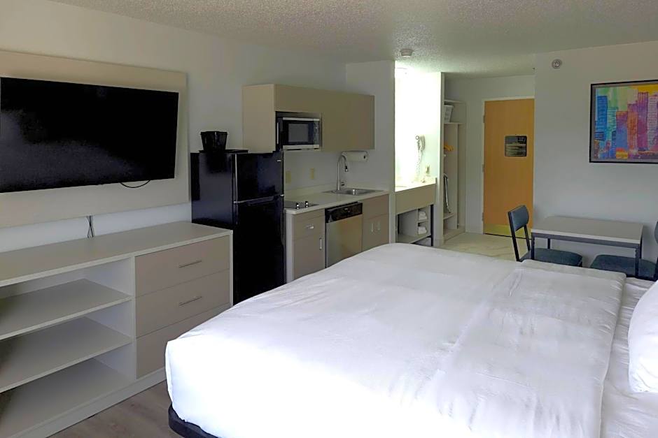 MainStay Suites LeClaire - Quad Cities