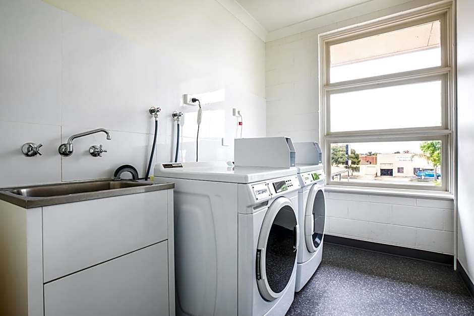 Nightcap at Hendon Hotel