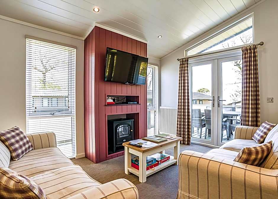 Woodside Coastal Retreat