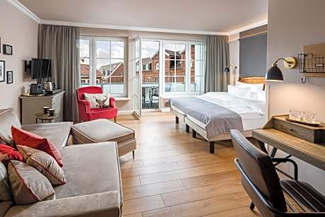 Double Room Superior with Balcony