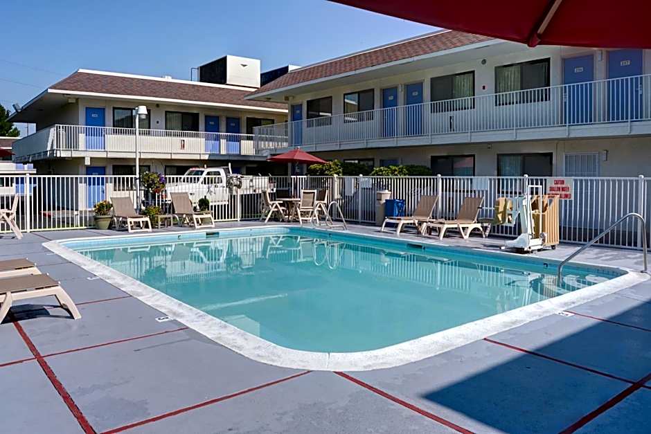 Motel 6-Springfield, OR - Eugene North