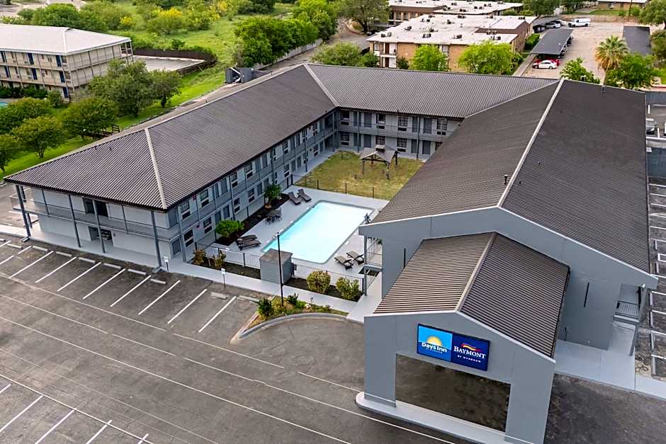 Days Inn by Wyndham San Antonio Near Lackland AFB