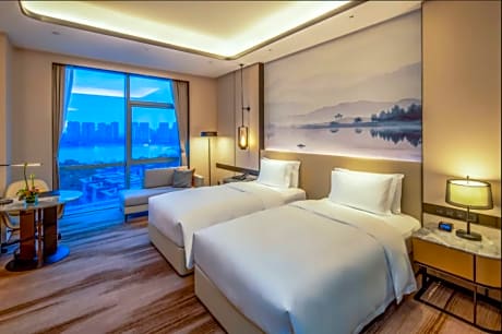 Superior Room With Two Single Beds, Lake View