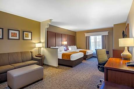 2 Queen Beds, Suite, Nonsmoking, Accessible