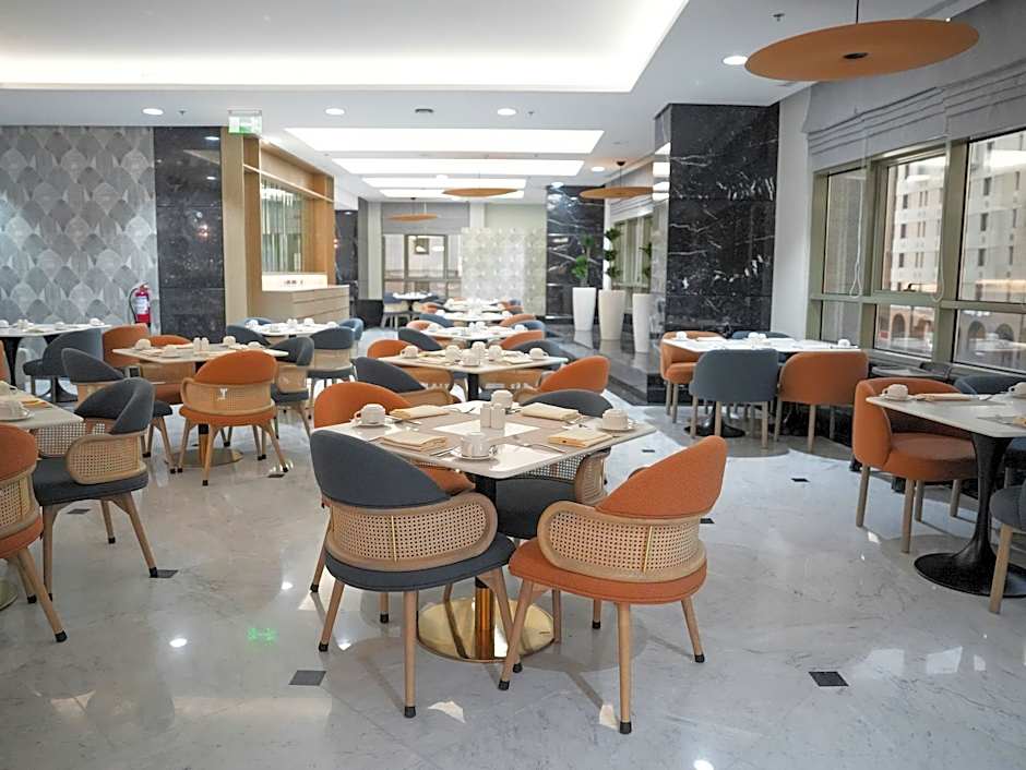 Al Manakha Rotana Madinah