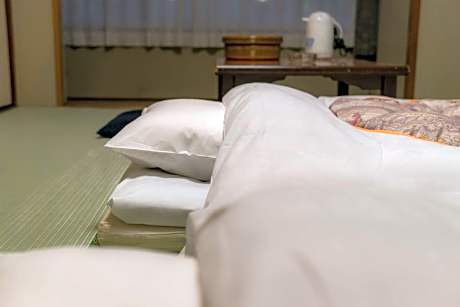 Japanese Room ( 3 person )