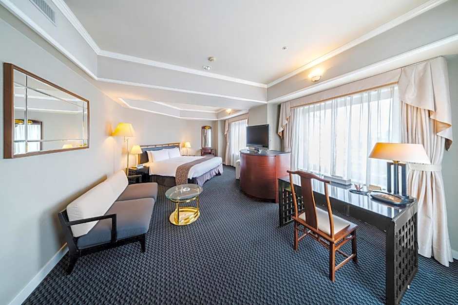 Kurashiki Royal Art Hotel