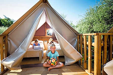 Three-Bedroom Superior Tent