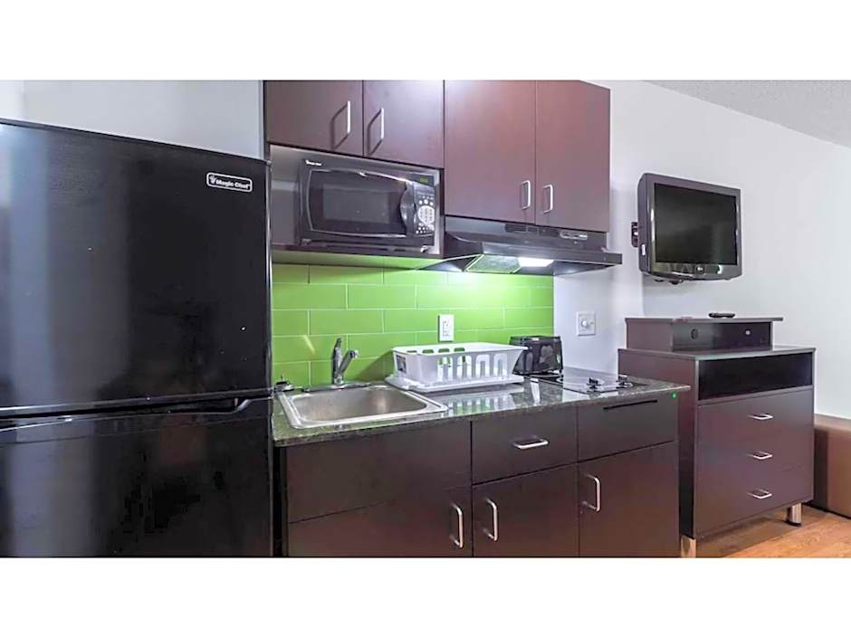Studio 6-Bryan, TX - University Area