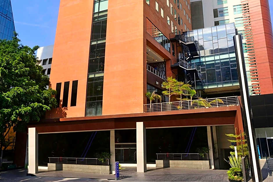 Hotel Guadalajara Country Club by HNF