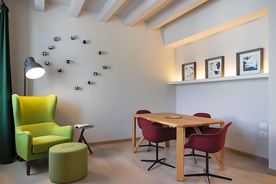 Savona 18 Suites