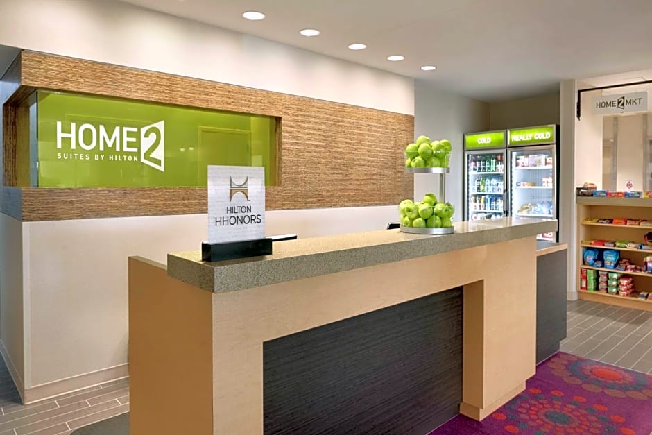 Home2 Suites by Hilton Minneapolis / Roseville, MN