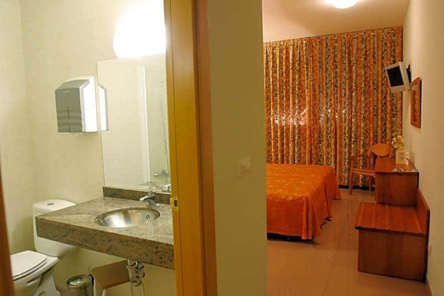 Hotel Fonda Neus