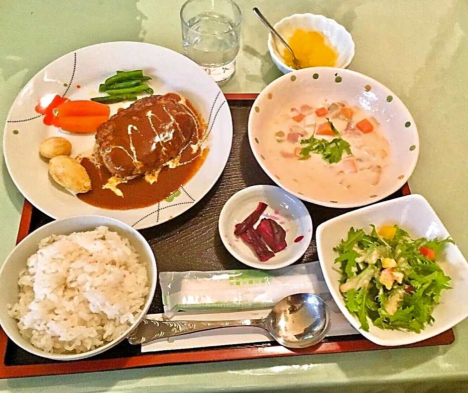 Tendo Central Hotel