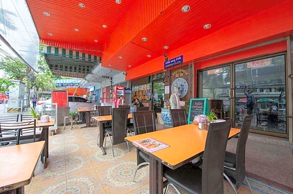 Longzhu Guesthouse