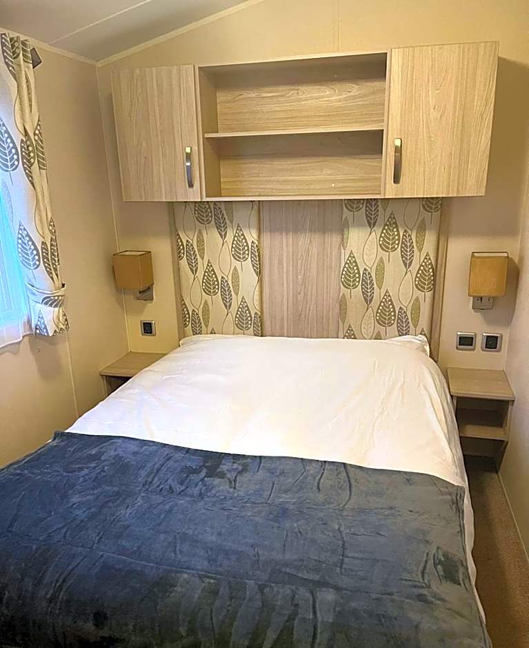 Our Lodge at Newquay Bay NB35