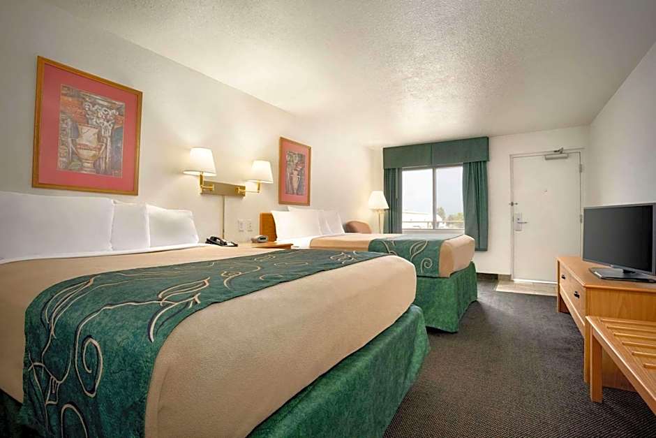 Travelodge by Wyndham Cheyenne