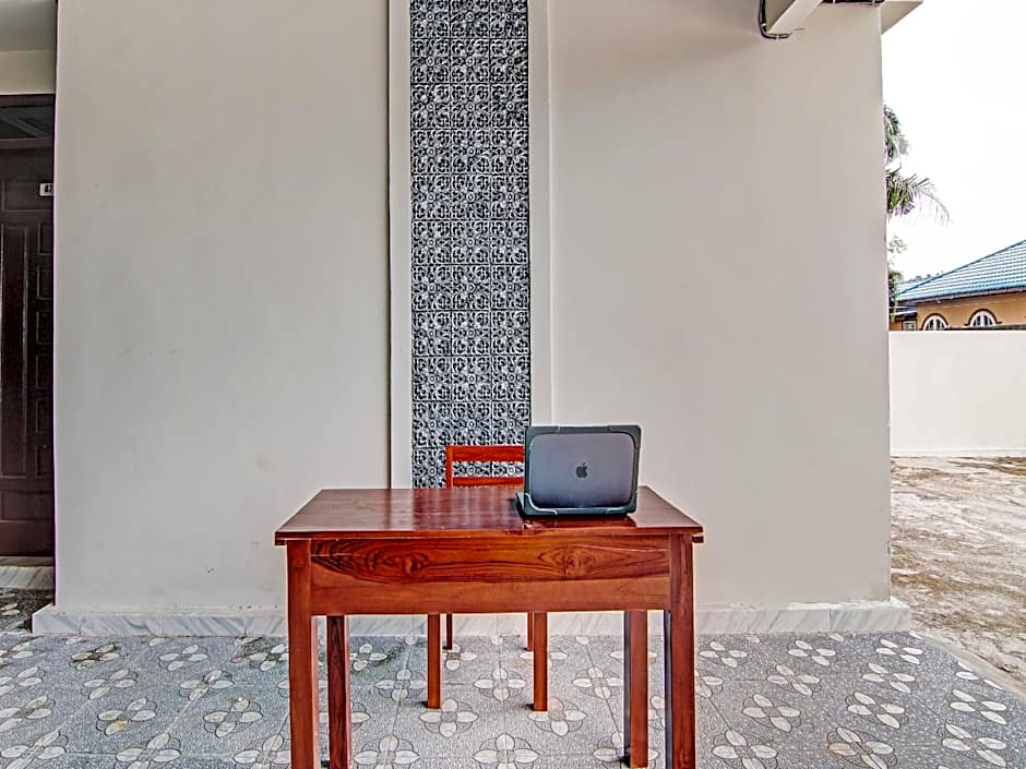 OYO 92176 Sandira Syariah