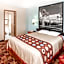 Super 8 by Wyndham Shipshewana