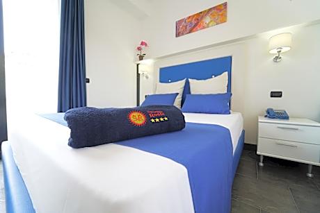 Family Room (2 Adults + 2 Children)